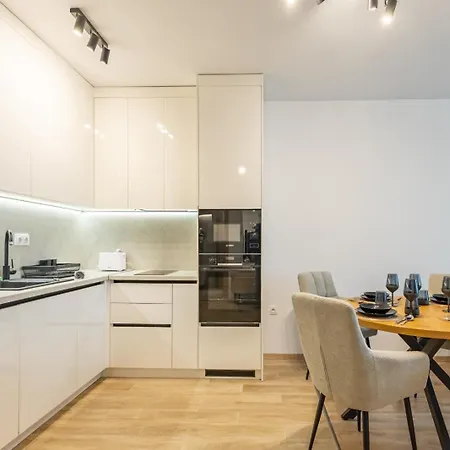 Azur Panorama 1br W/ Garage | 5 Min Walk To Апартаменты Святые Константин и Елена